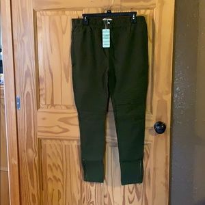 Olive Moto jeggings! NWT